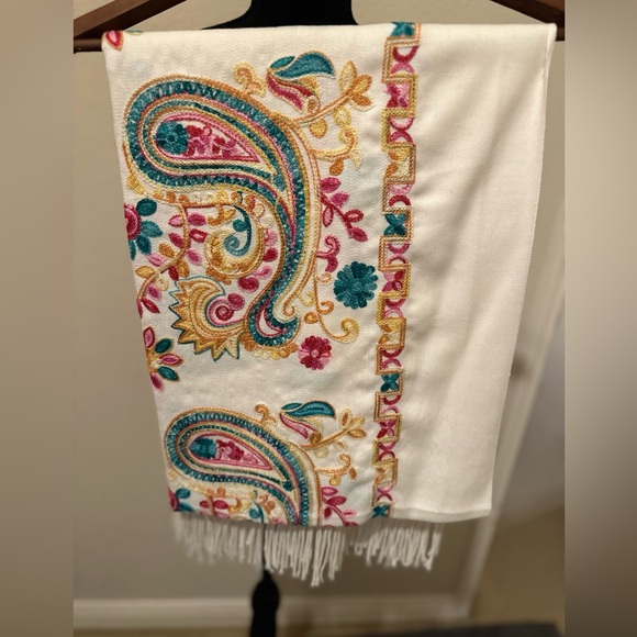 BohemianStyle Women WinterCashmere Scarf National Wind Print scarf Luxury Ladies - Picture 2 of 5